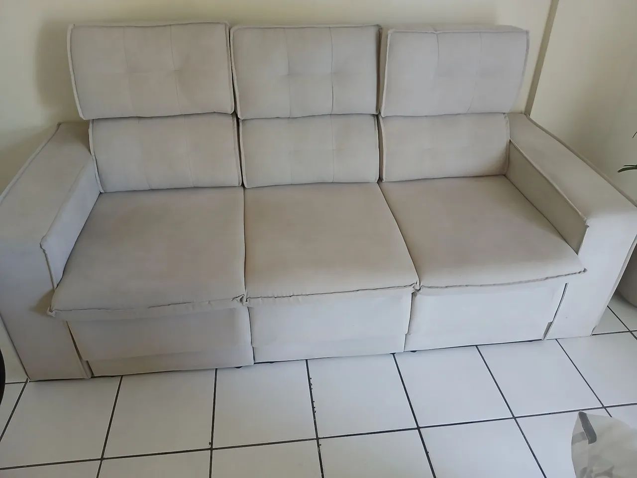 Vendo sofá em ótimo estado64842031123585124