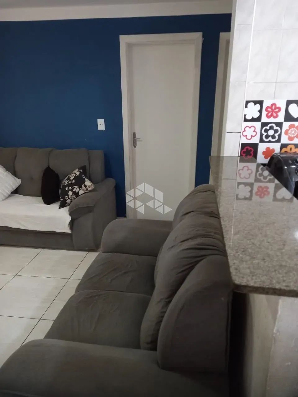 Apartamento á venda, 45m2, 2 dorm.(s), 1 vaga de garagem por R$ 135.000,00 - Colônia (Zona