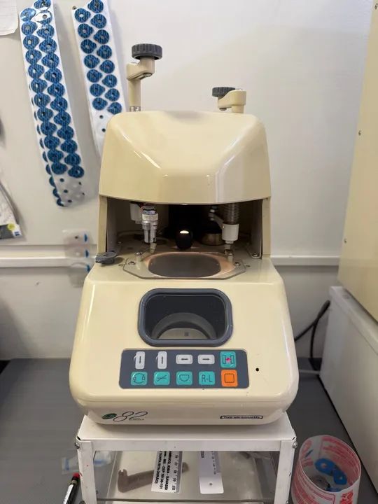 Facetadora Takubomatic E950