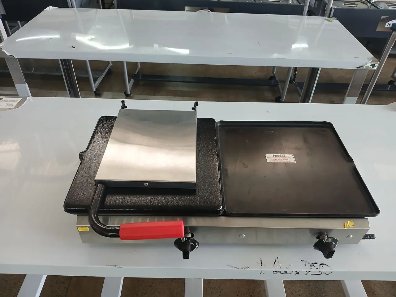 Chapa Sanduicheira com Prensa à Gás PR 700 Progás