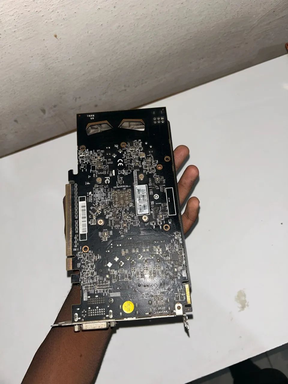 Placa de Vídeo AMD Radeon R7 240 - Foto 3