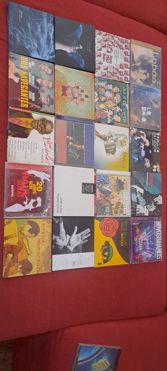 20 cds lacrados originais 20,00 cada. - Foto 3