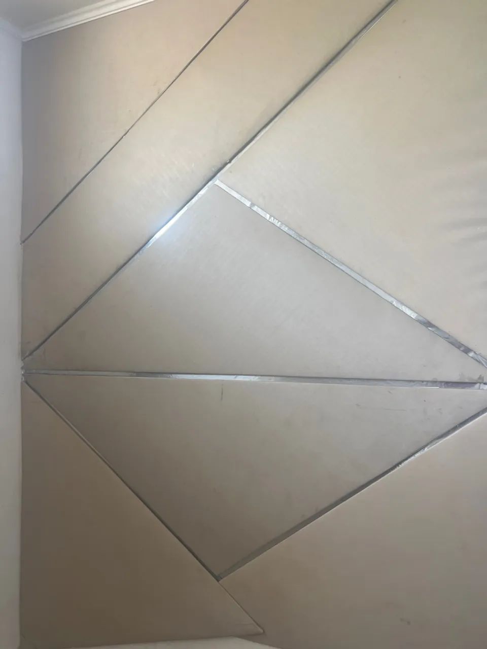 Cabeceira em courino - Elegância para sua casa