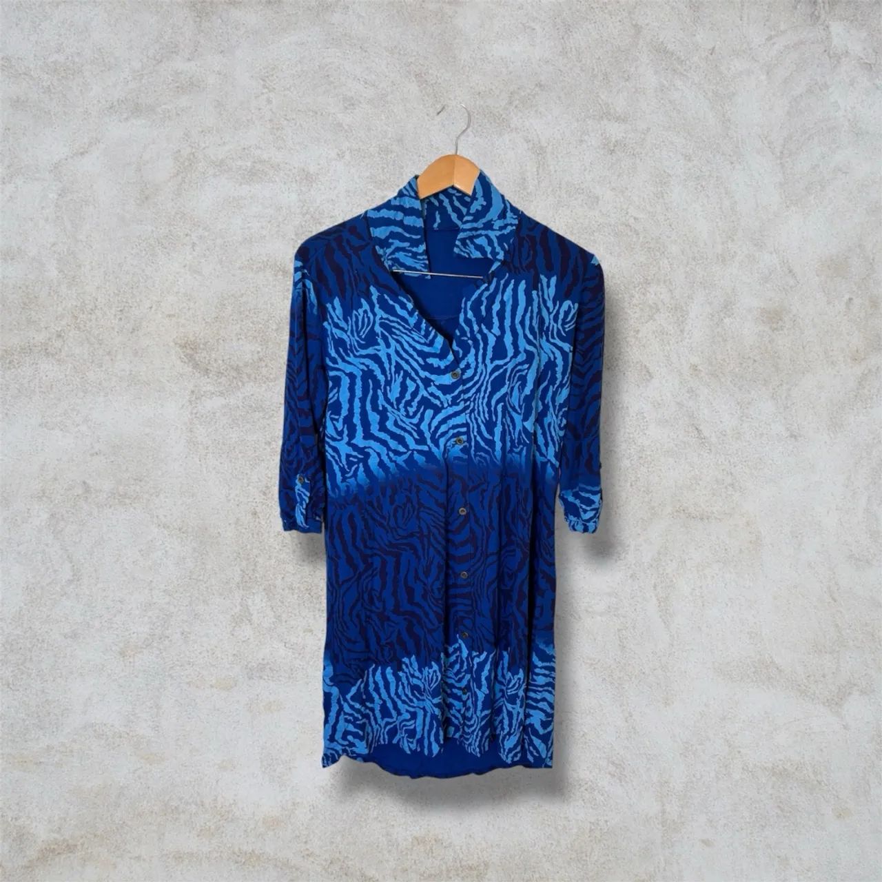 Vestido Azul com Estampa Animal Print