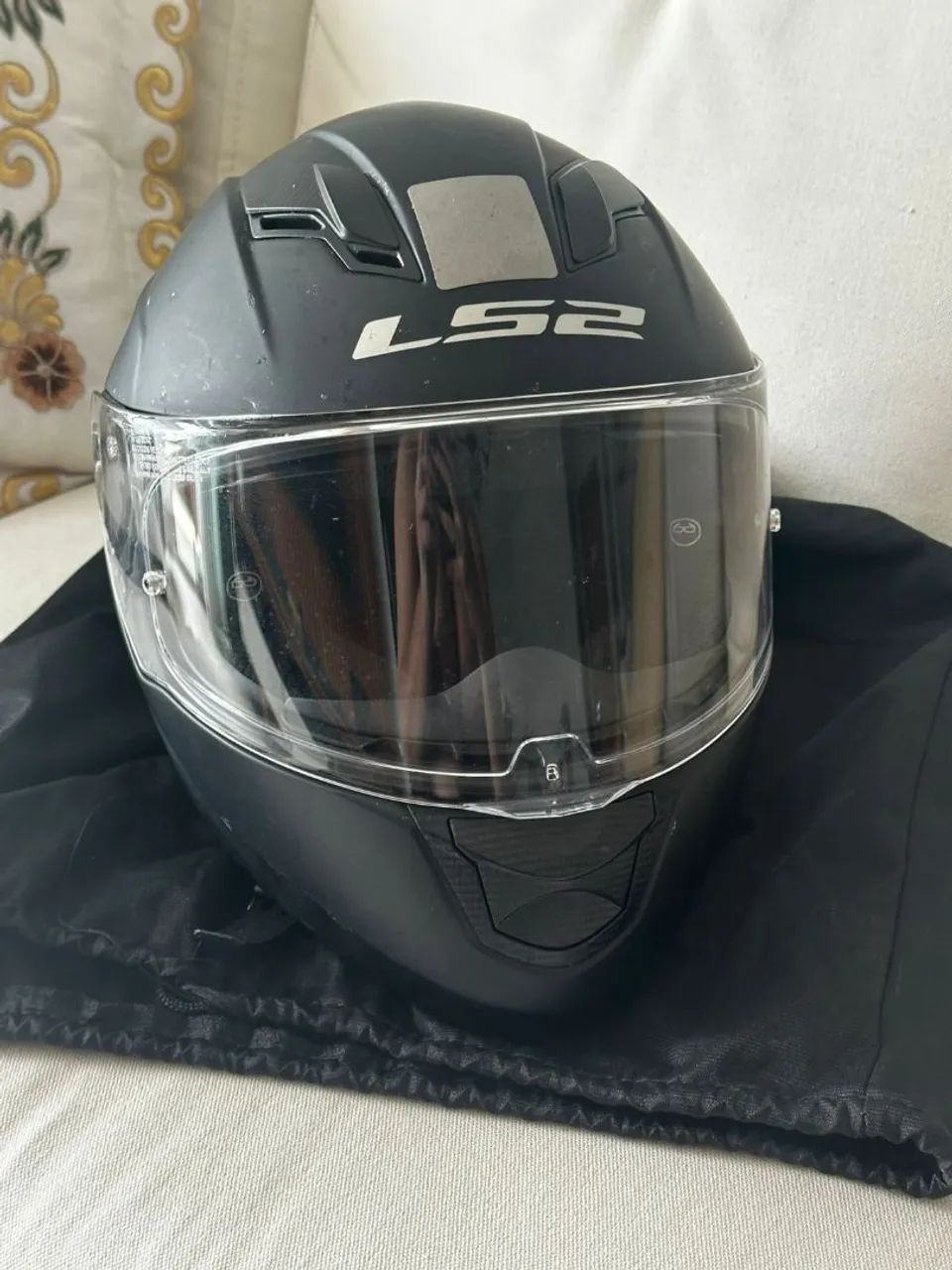 Capacete LS2 Preto FF320