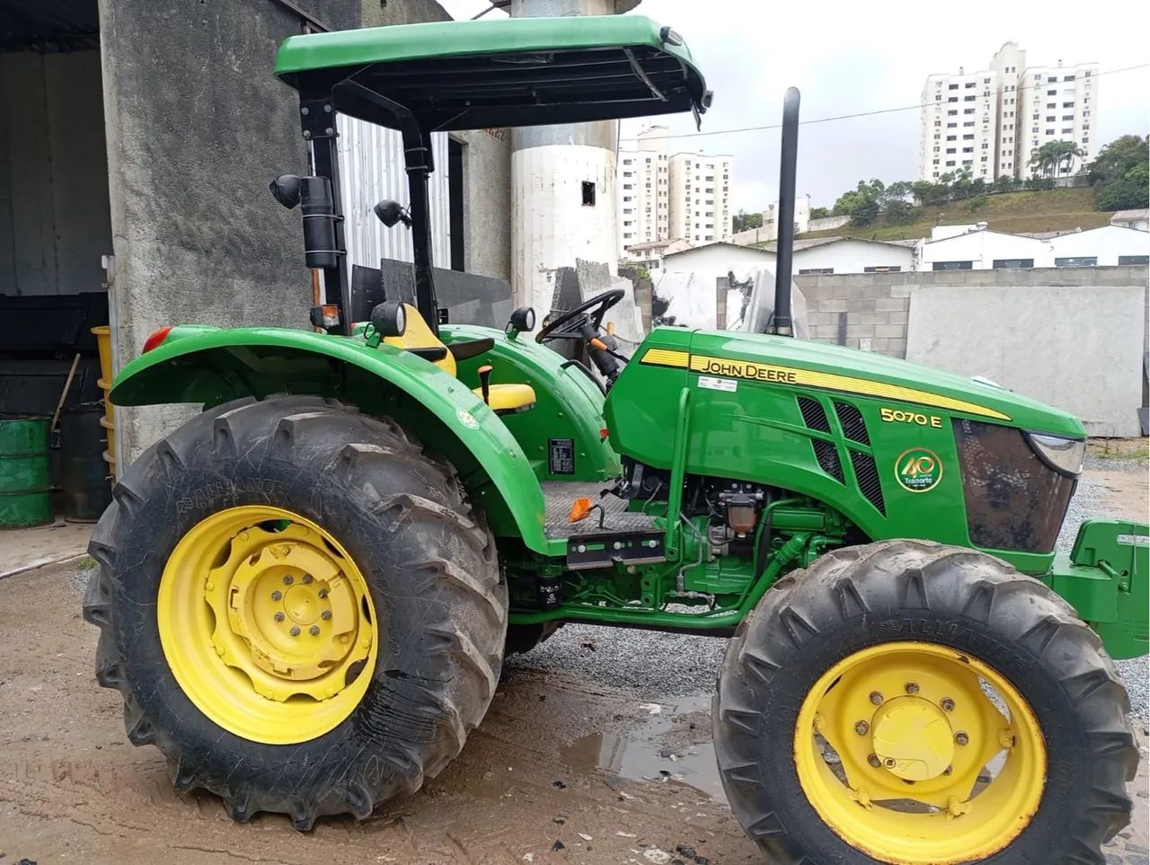 Trator John Deere 5070 E - Foto 4
