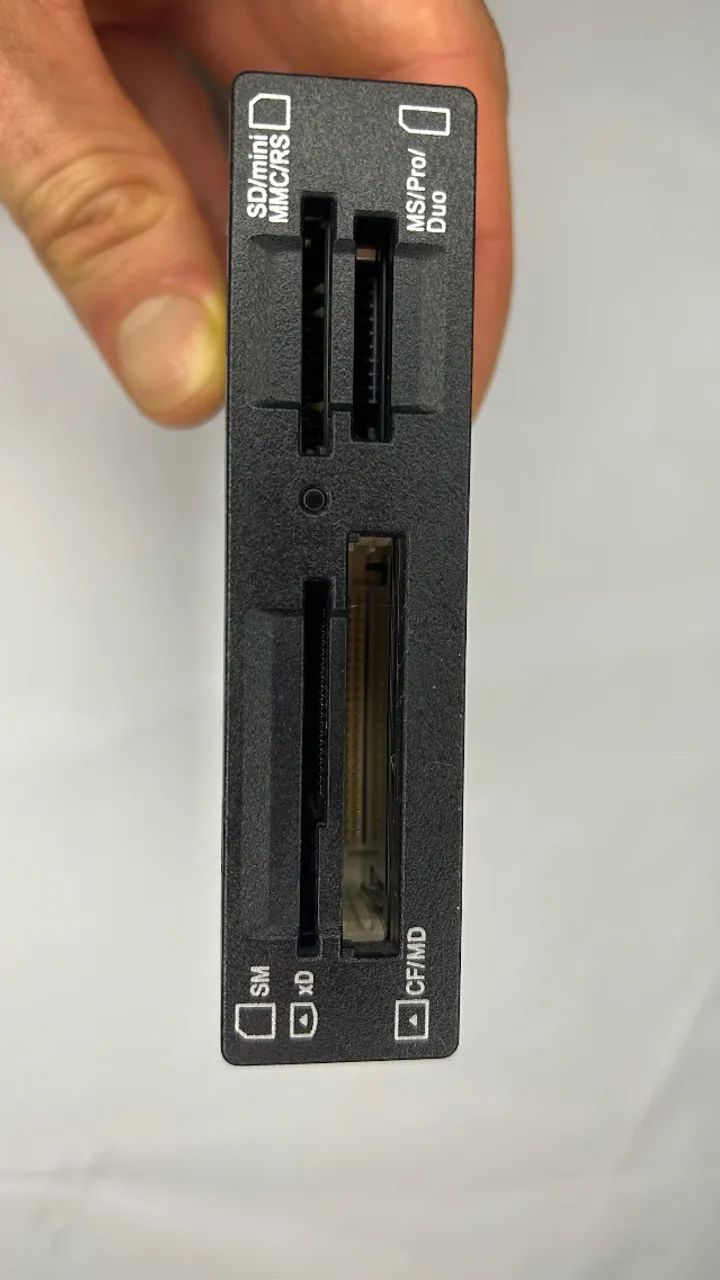 Leitor de Cartões Interno Dell 19-em-1 (USB 2.0) | Lê SD, Compact Flash (CF), XD