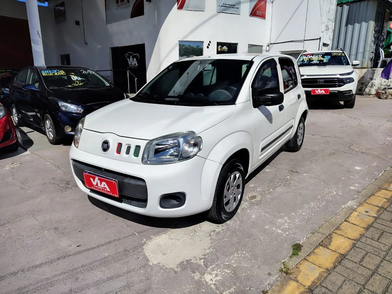 Fiat Uno vivace 1.0 2015 - Foto 5