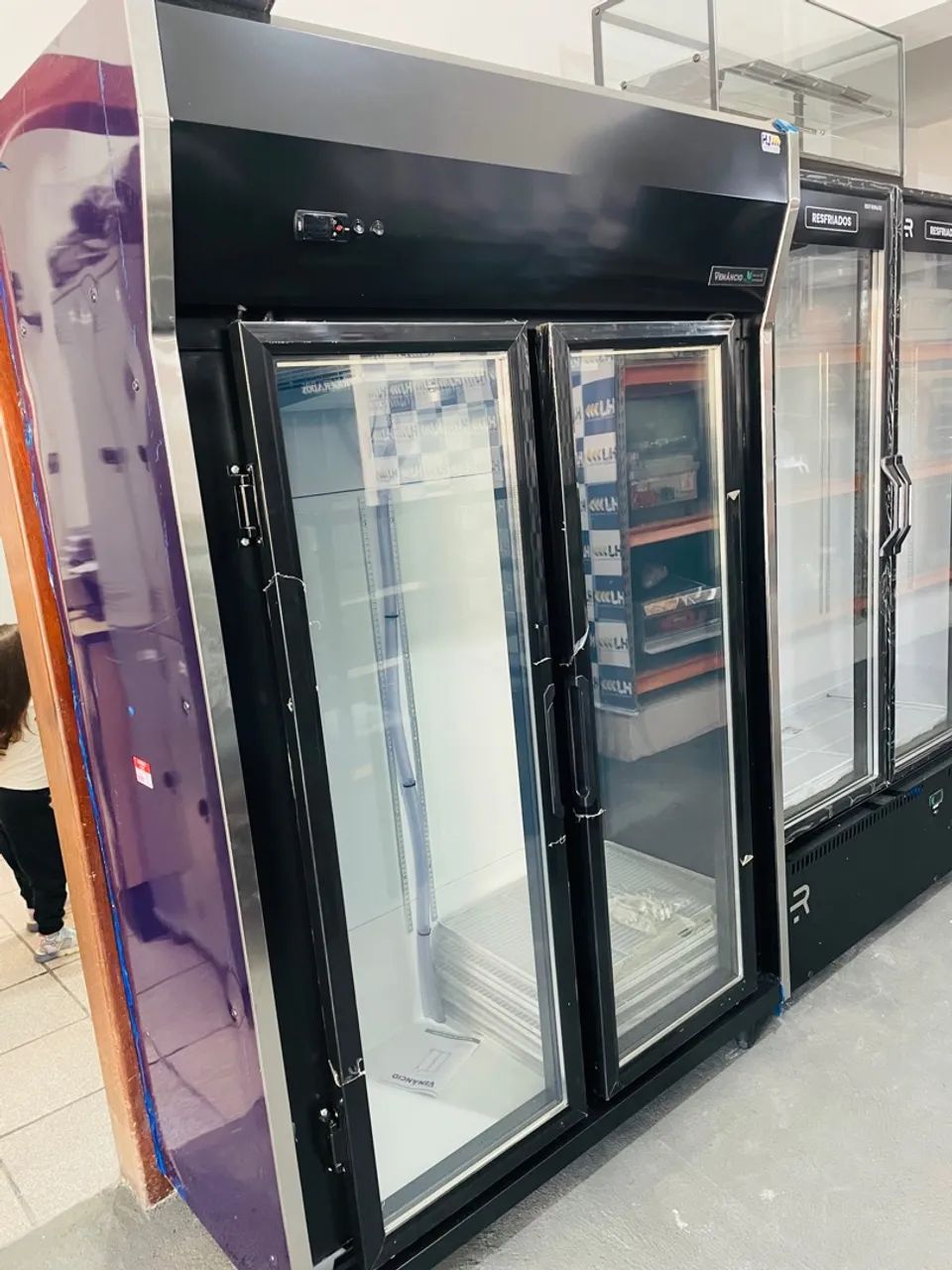 MB Geladeira Industrial Expositora Duas Portas - Venâncio 