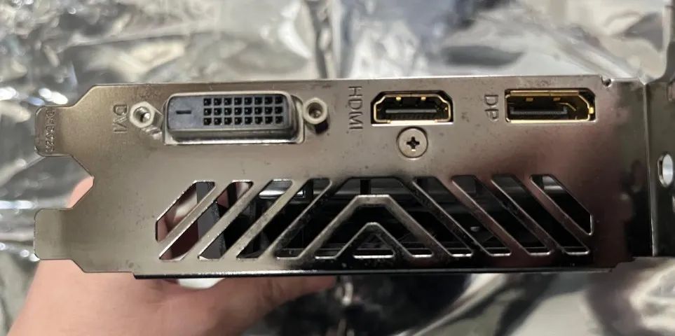 Placa de Vídeo Gigabyte GeForce GTX 1050 Ti 4GB GDDR5 - Foto 3