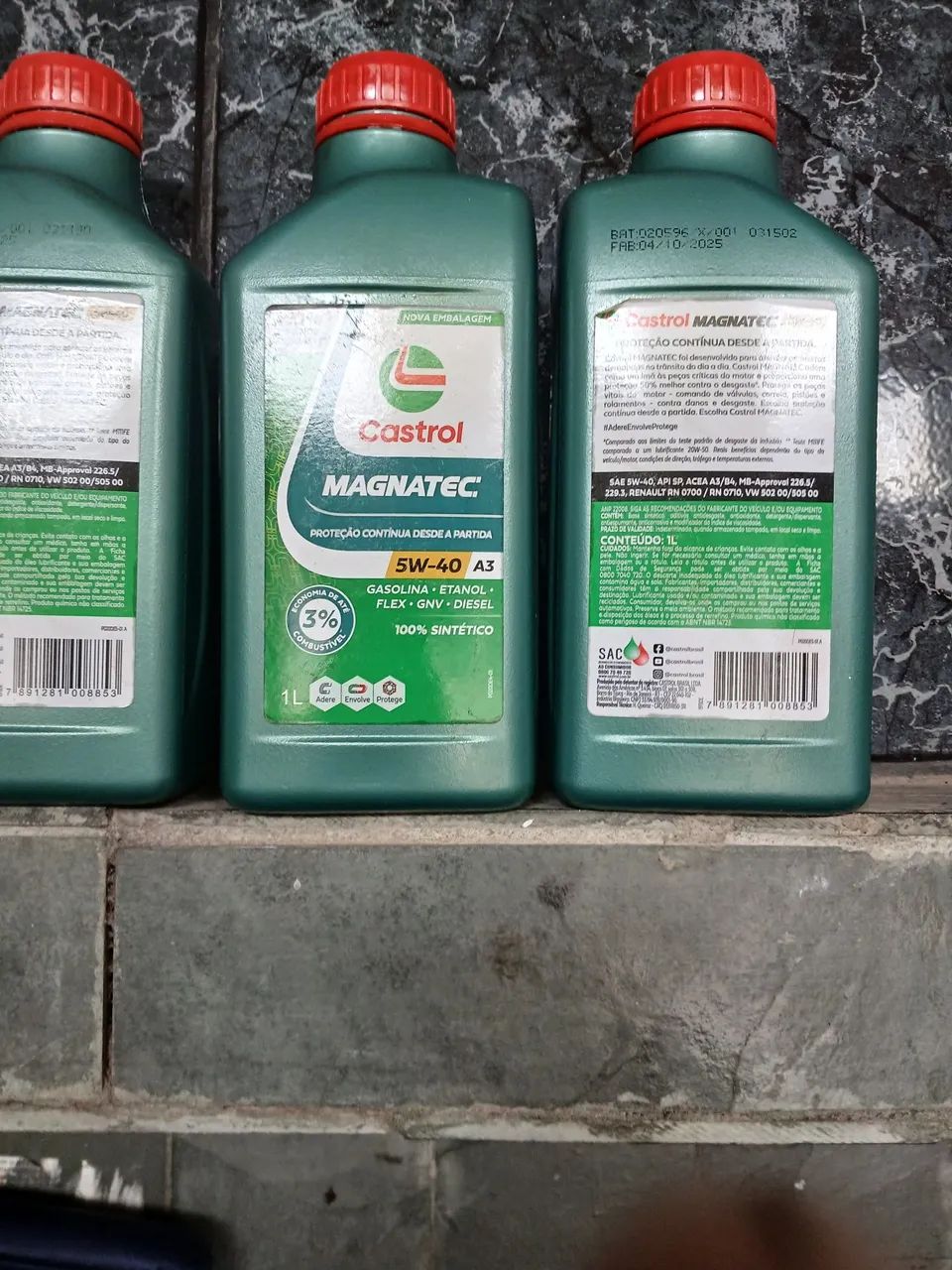 Óleo castrol usado 5w40 - Foto 2