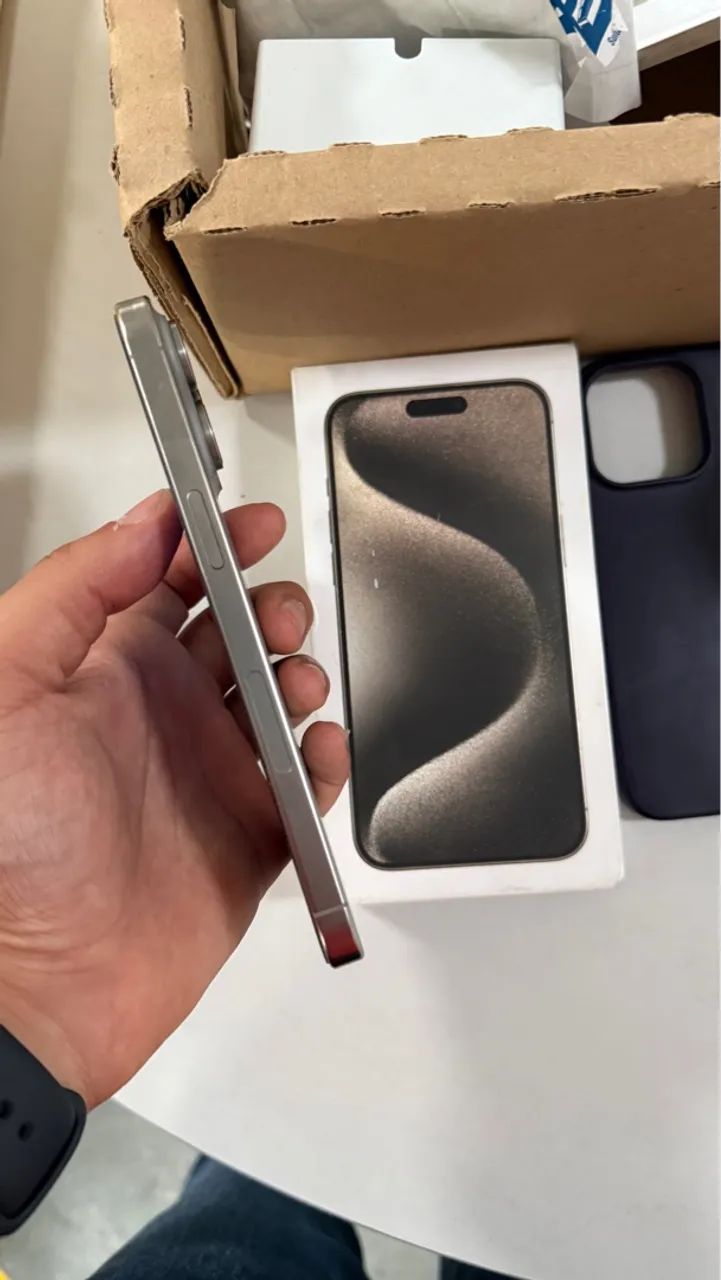 iPhone 15 Pro Max - 256gb - Garantia Apple - Completo - Foto 5
