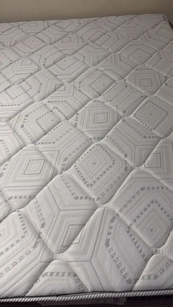 Vende-se cama box casal 1 ano de uso - Foto 3