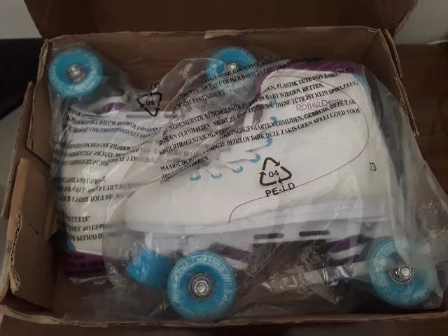 Itens seminovos (Patins e kit acessórios) - Foto 4