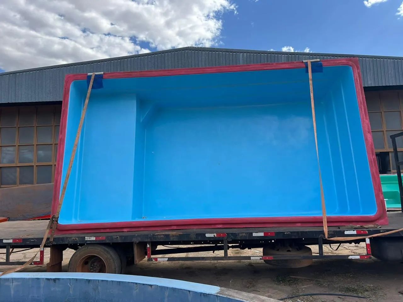 Piscina de fibra Com prainha 6 metros 