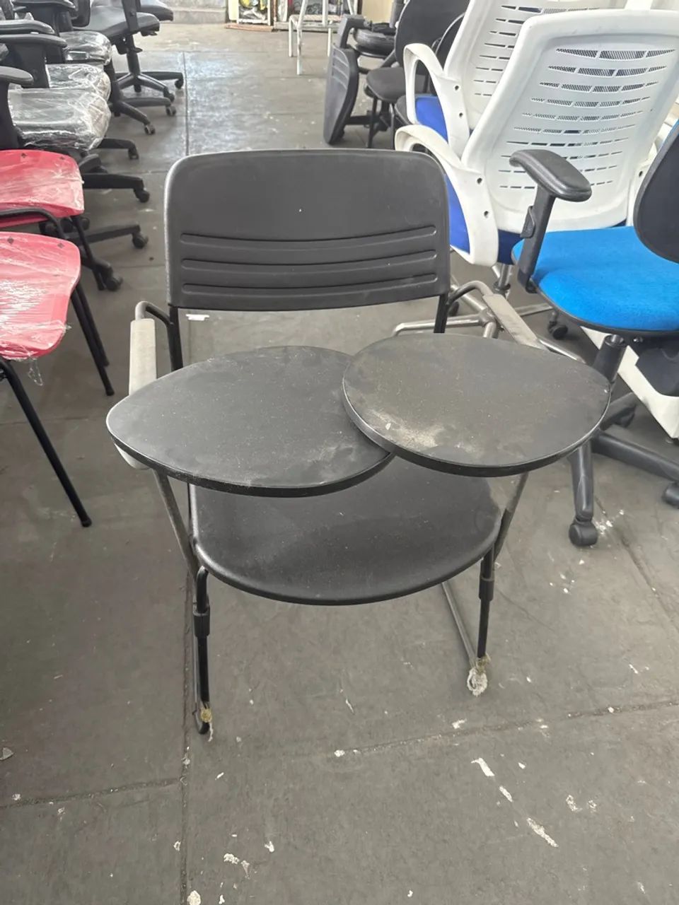 Cadeira manicure e universitária  - Foto 3