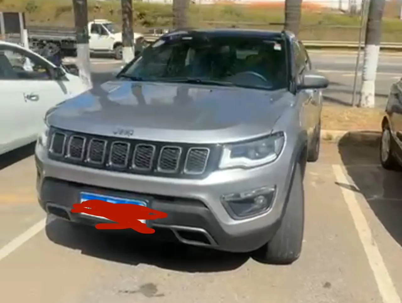 Jeep COMPASS LIMITED com TETO SOLAR 97.400km DIESEL - Muito novo - único dono 2021