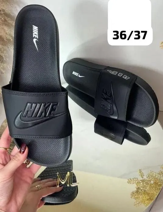 Chinelo Nike Primeira linha - Tamanho 36/37