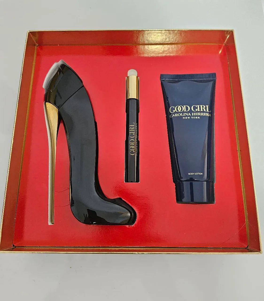 Perfume Good Girl by Carolina Herrera EDP 80ml +Travel size 10ml + Body Lotion 100ml - Foto 2