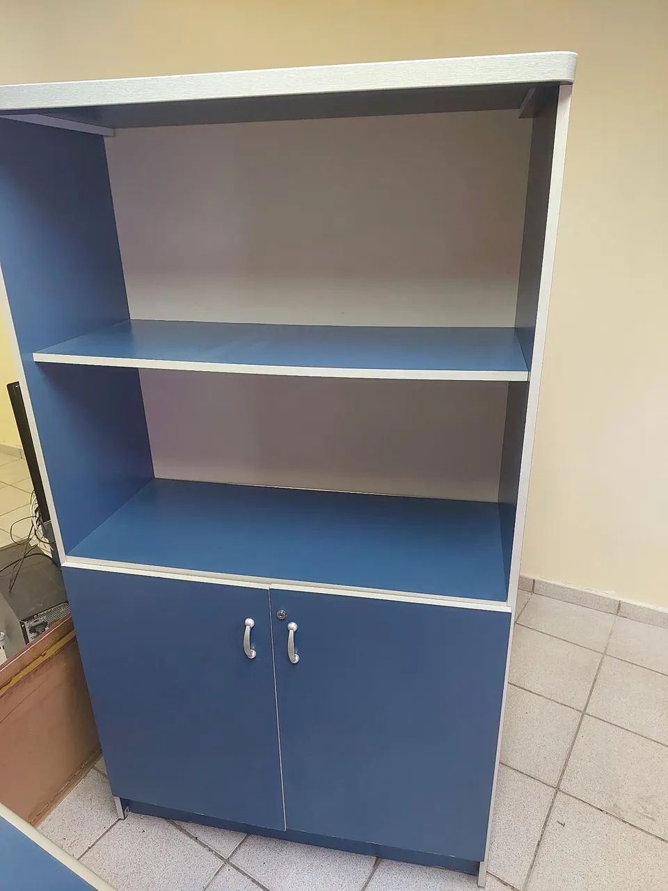 Armário de escritório 
