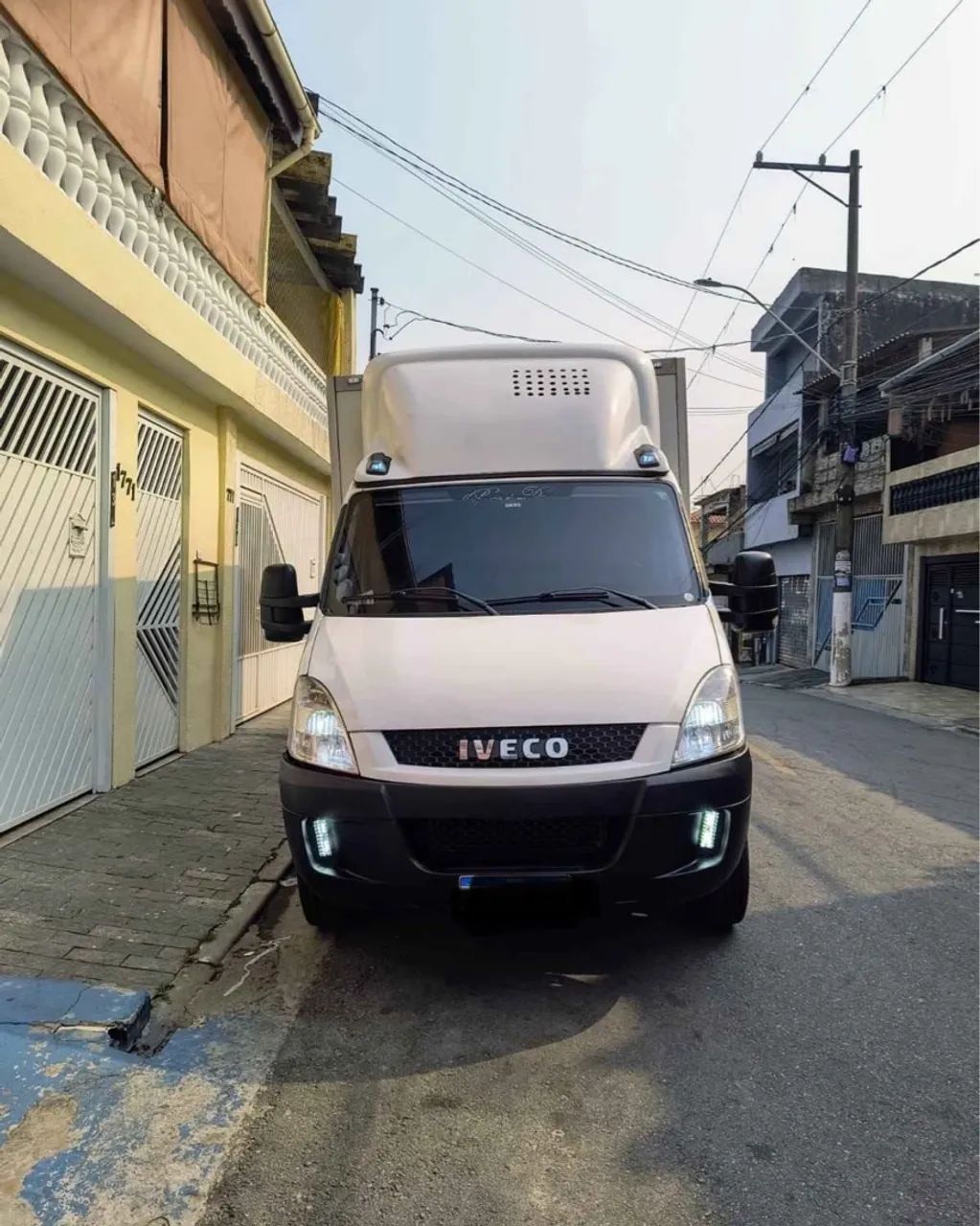 Iveco Baú refrigerada ano 2015