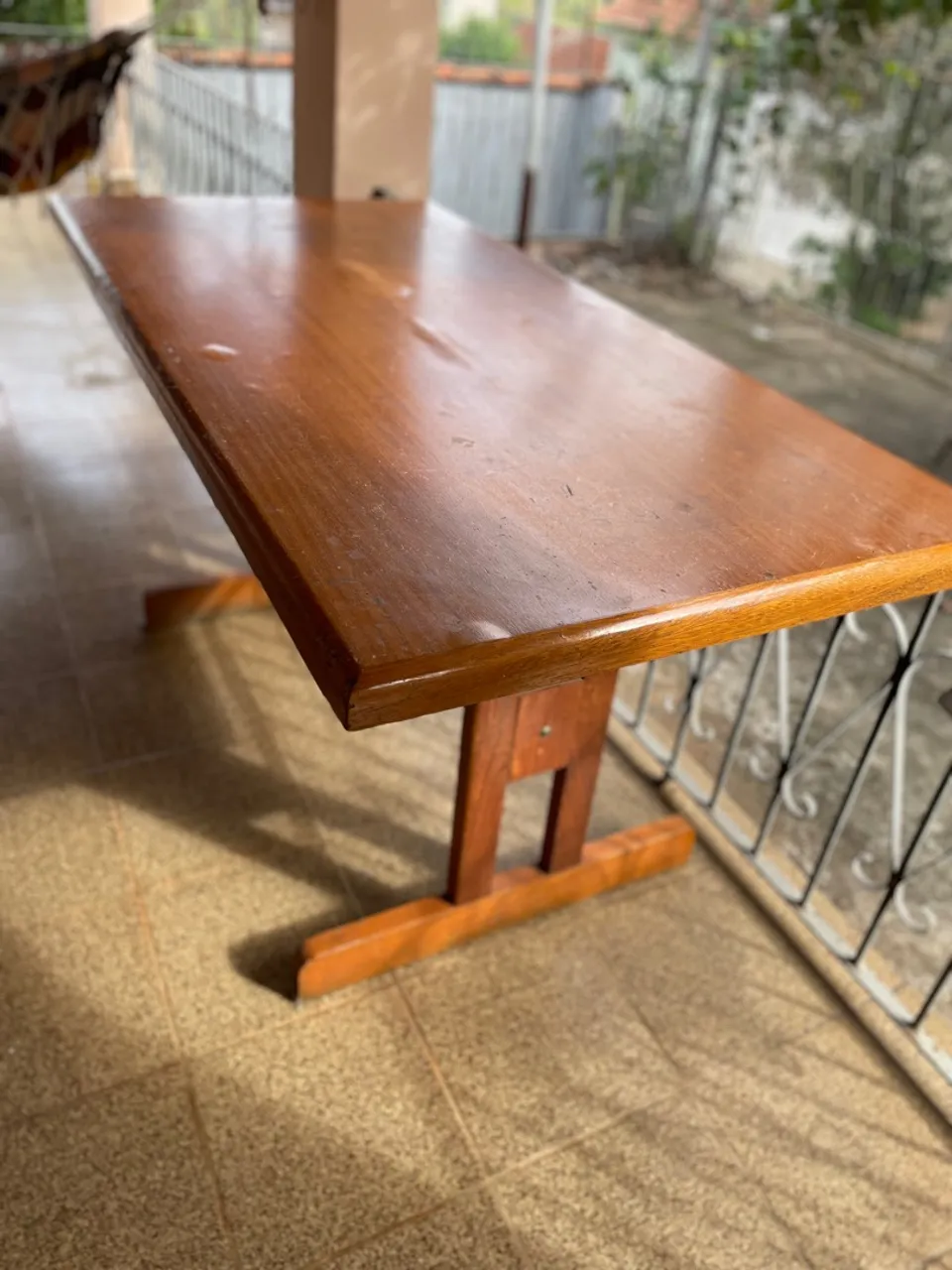 Mesa de jantar usada