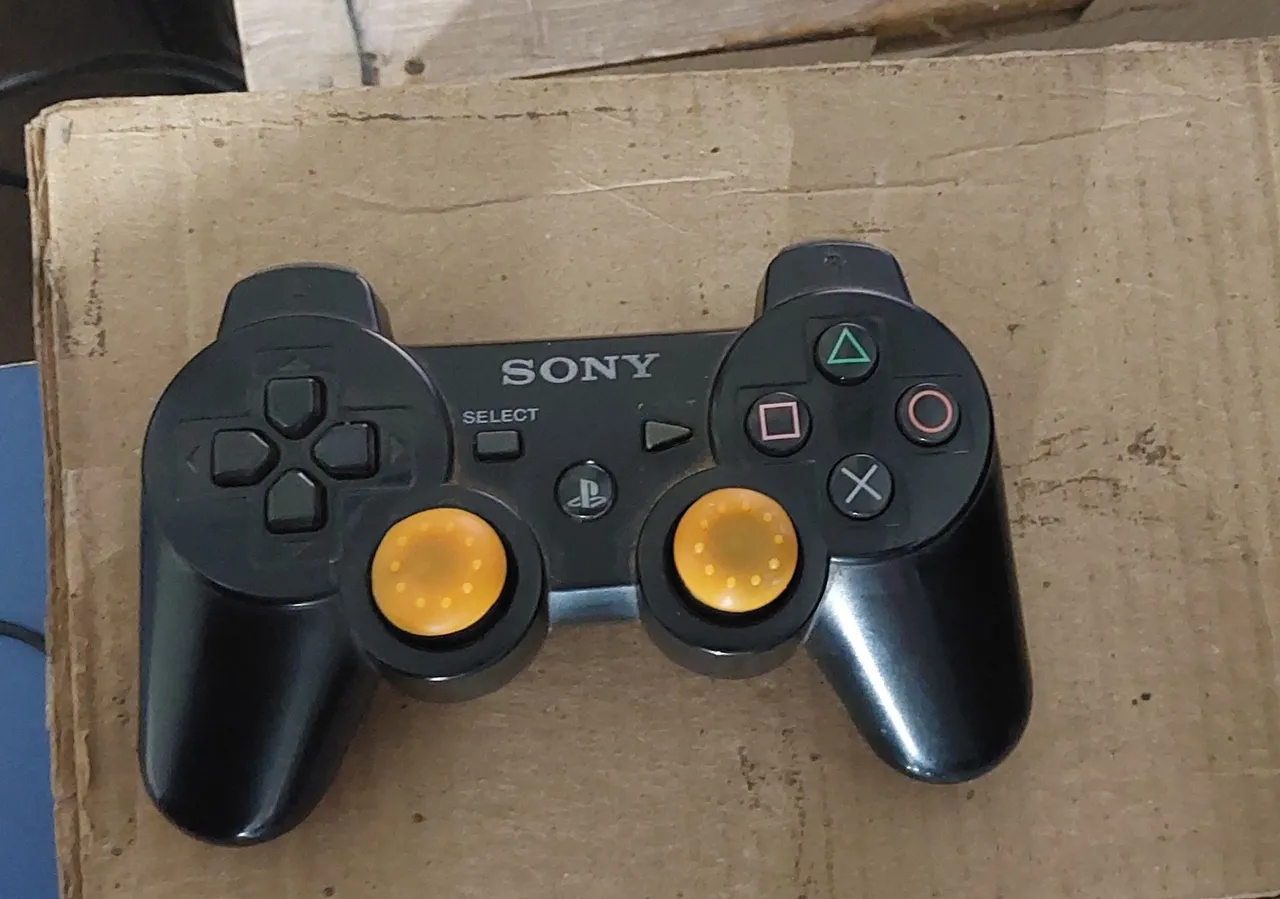 Controle Playstation 3 em bom estado