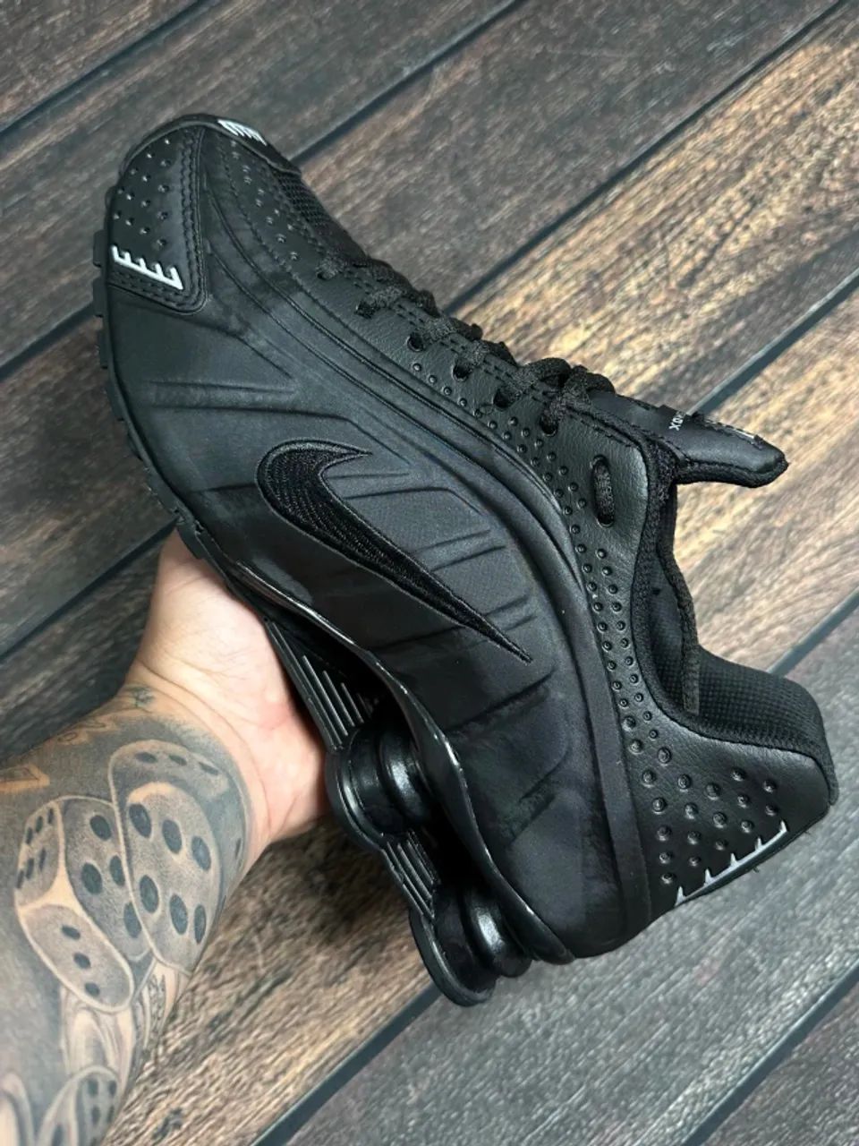 Tênis Nike Shox R4 4 Molas Preto Linha Premium - Foto 2