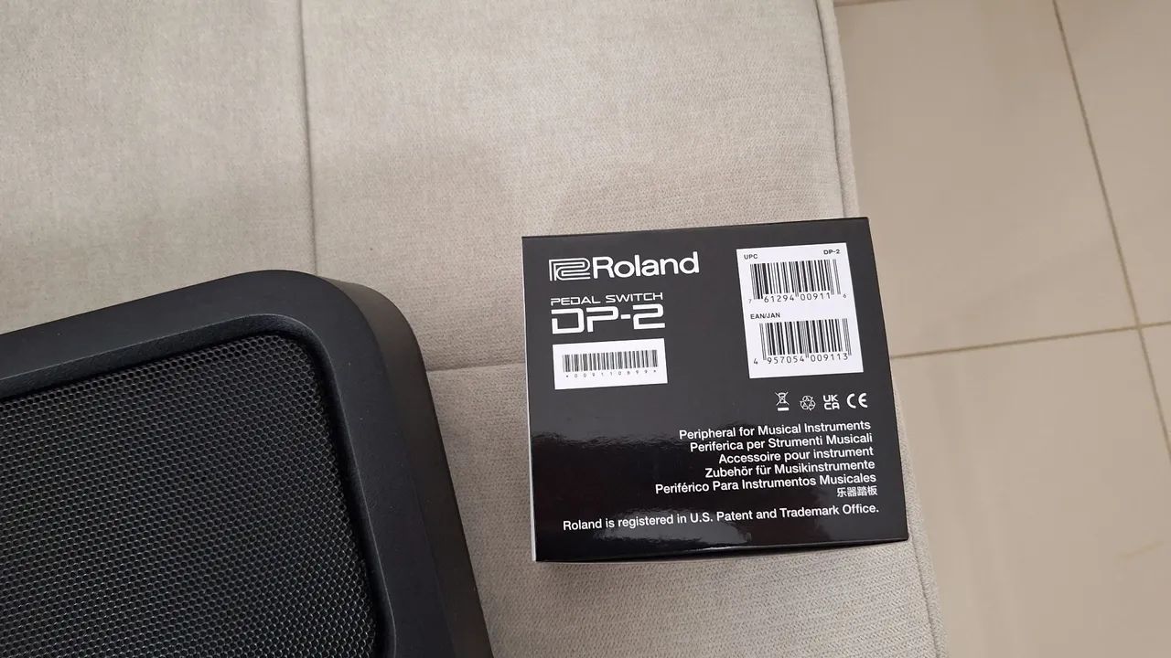 Teclado arranjador Yamaha PSR-EW320 piano EW320 com pedal Roland - Foto 4