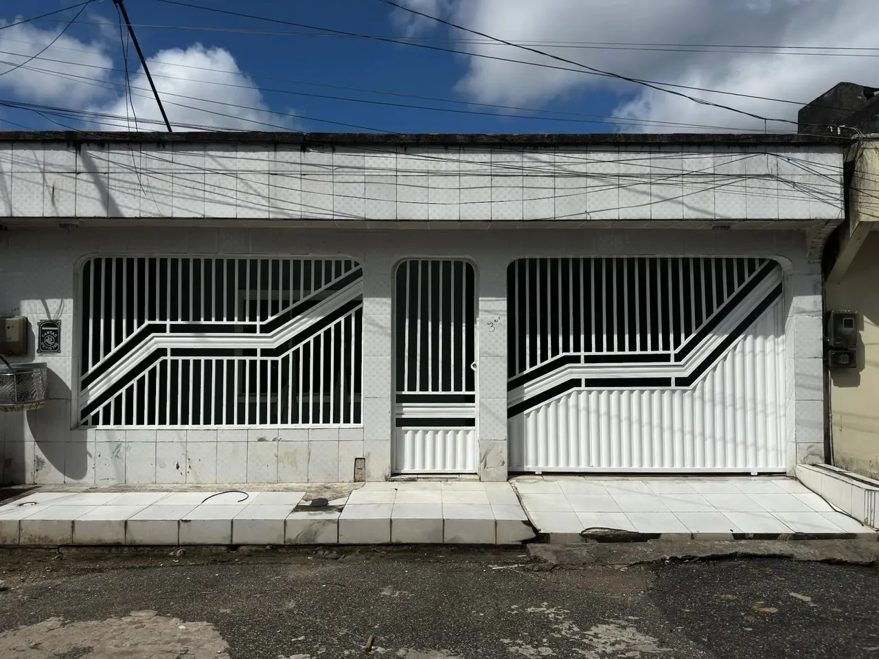 Casa Terrea - 210m - 3 quartos c/ suite - vaga de garagem - Sideral - Belém/PA