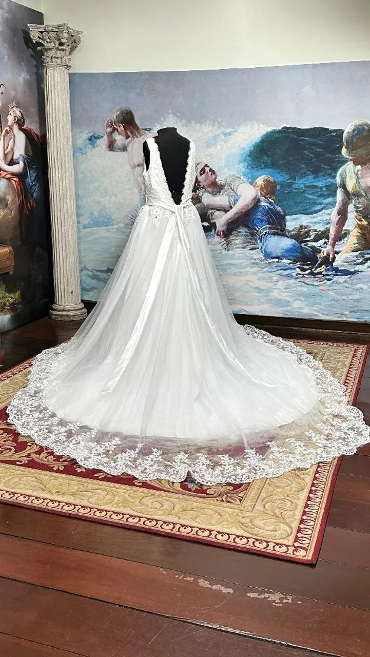 Vestido de noiva com detalhes em renda - Foto 4