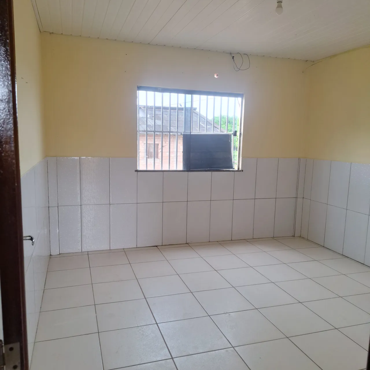 Aluga-se um apartamento kitnet
