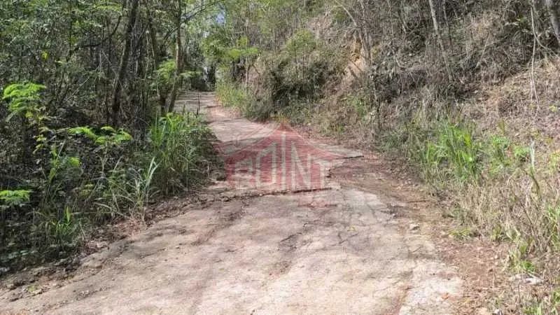 Chácara : / Rural / Vila Progresso