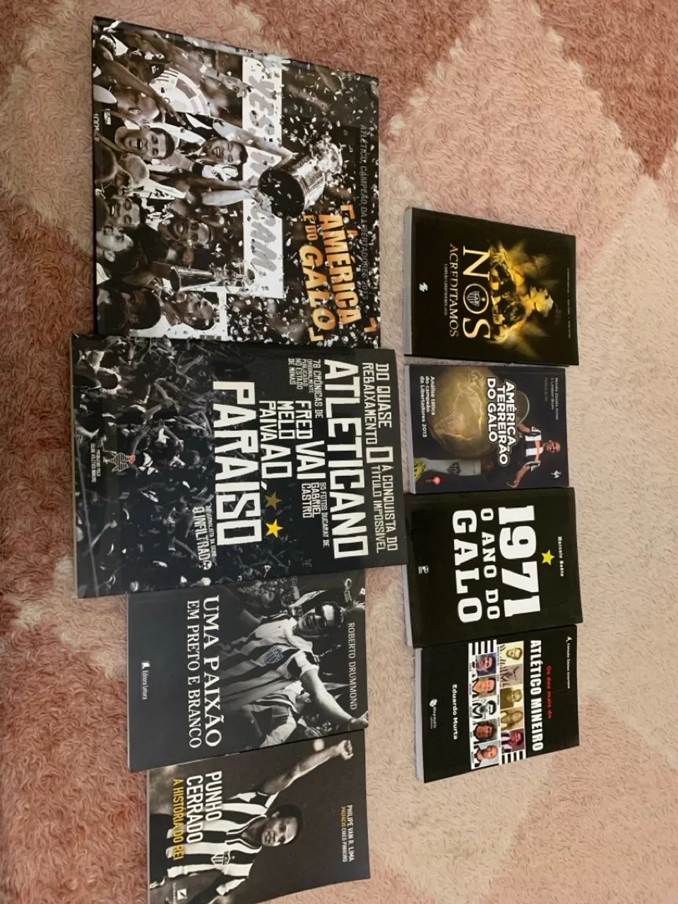 Coleção de livros sobre o Atlético Mineiro
