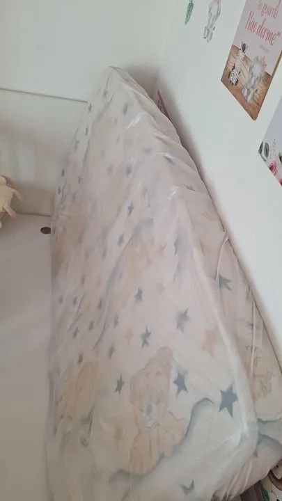 Berço semi novo com colchão e protetor de xixi - Foto 4