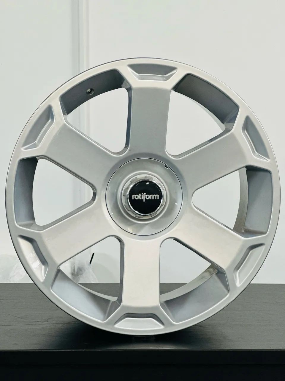 Rodas 20 Rotiform Avs 