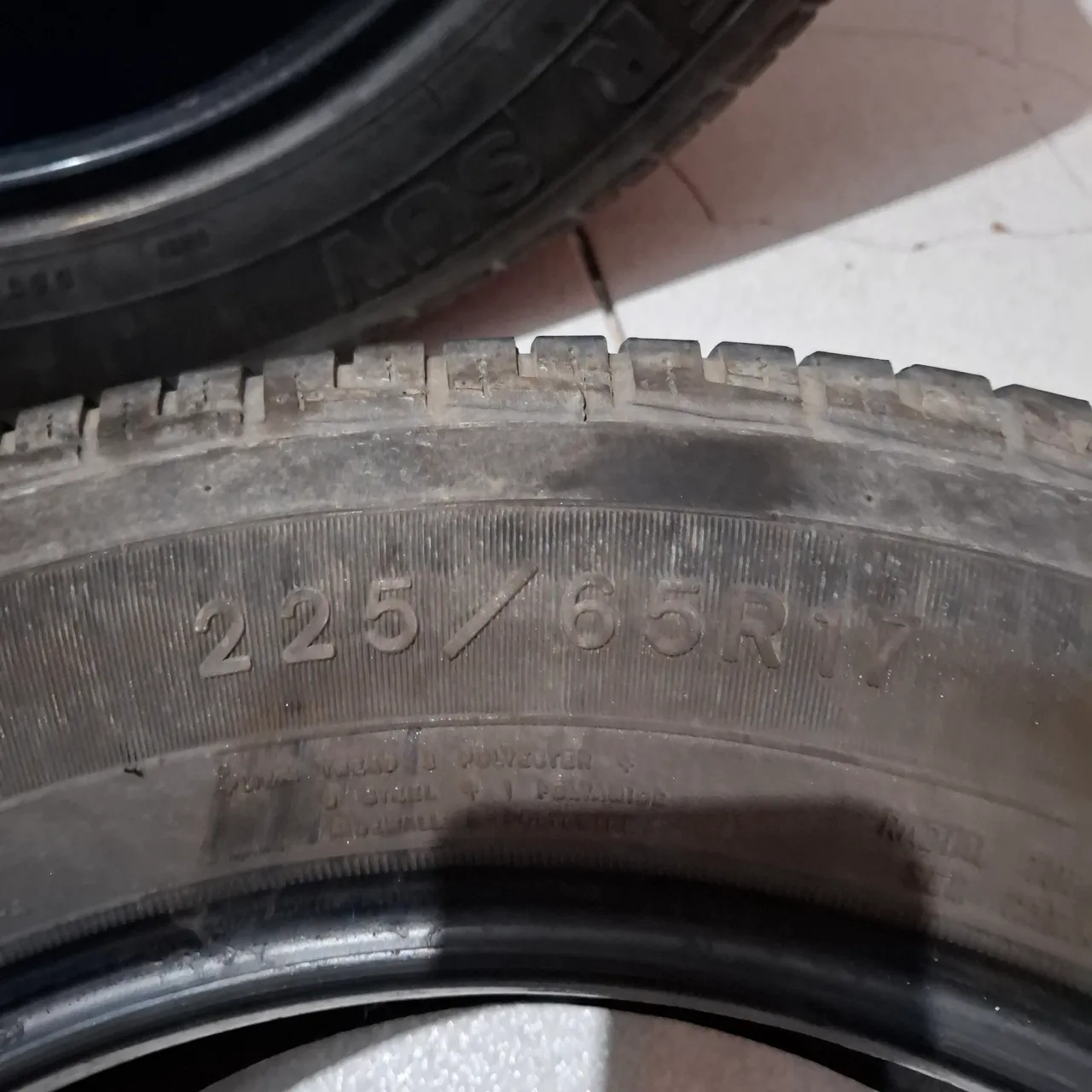 Pneu usado 225/65R17