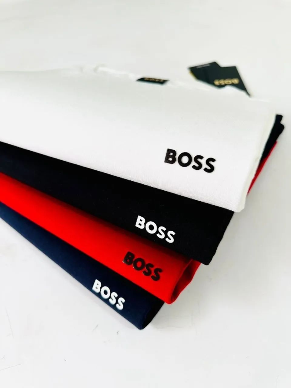 Camiseta Boss Logo Básica, 4 cores . Importada 40% off - Foto 2