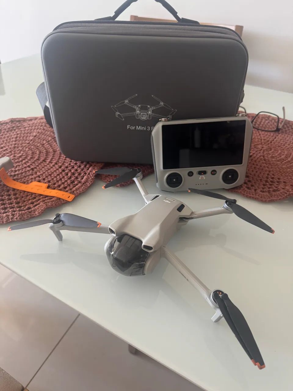 Drone dji 3 mini (controle com tela) - Foto 3
