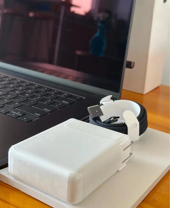 MacBook Pro - Chip M3 Pro - 36GB - 512SSD  - Foto 3