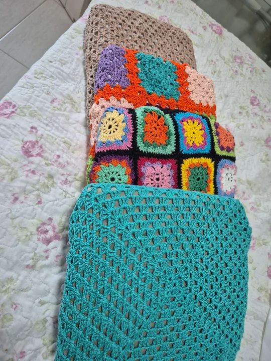 Almofadas com capa de crochê  - Foto 2