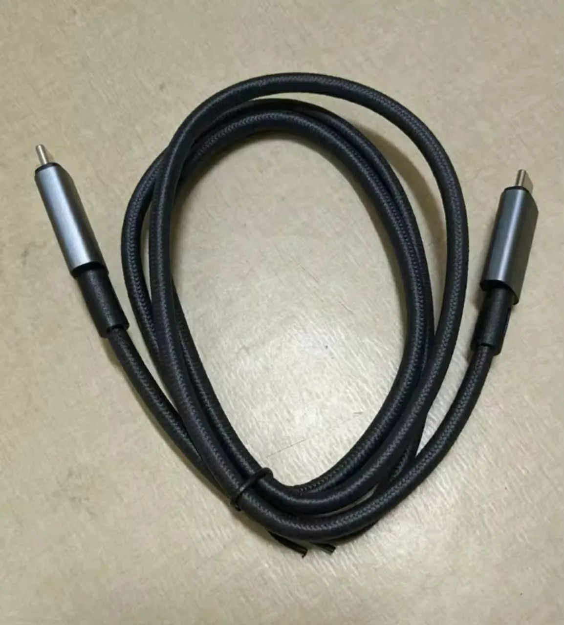 Cabo de Carregamento Rápido Thunderbolt 4 - Foto 4