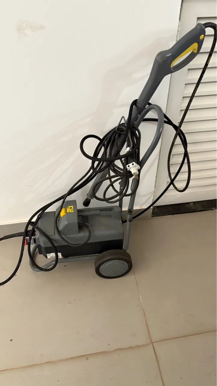 Lavadora de alta pressão VAP Karcher - Foto 3