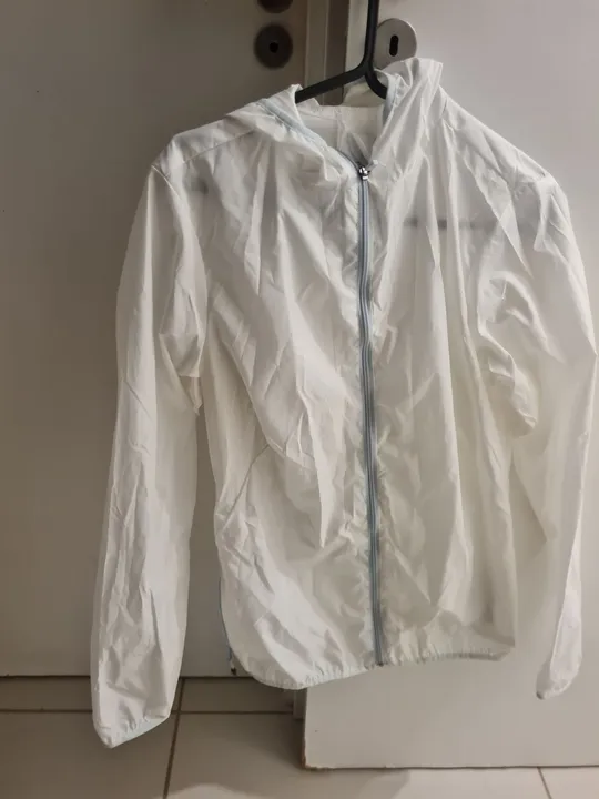 Jaqueta cortavento branca Decathlon