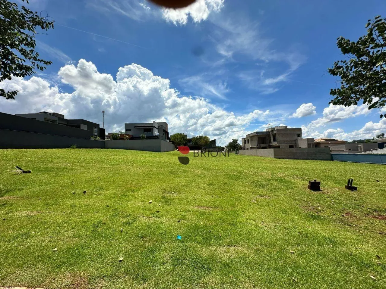 Terreno Alto Padrão com 489,83 m² no Condomínio Reserva Santa Luisa, à venda em Ribeirão P