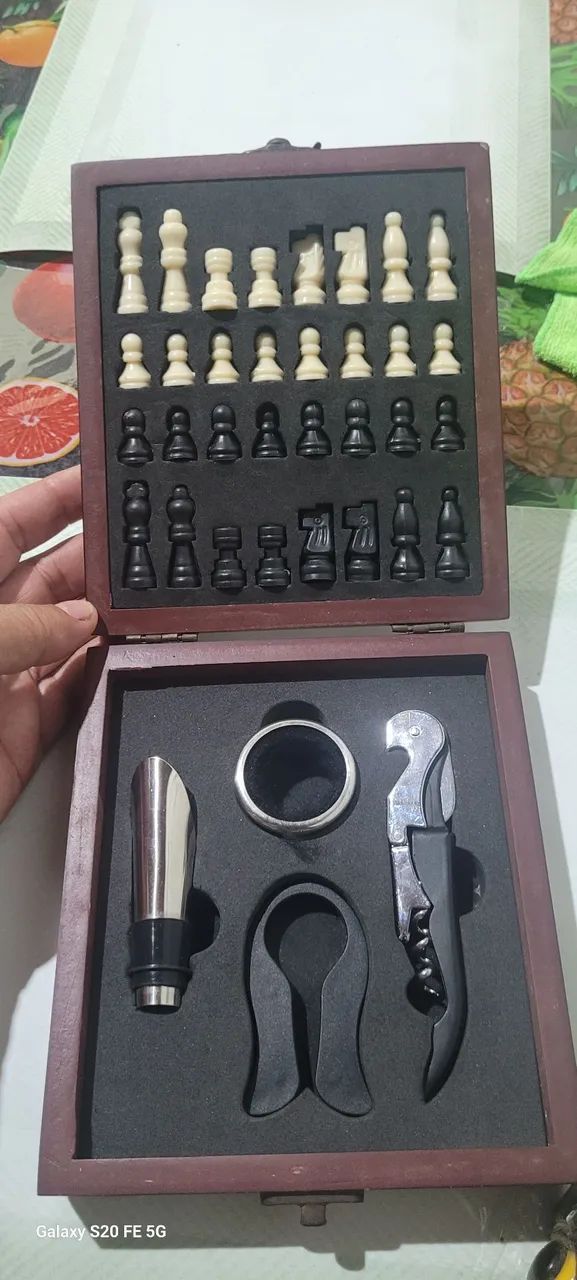 Mini tabuleiro de xadrea64872219430787121