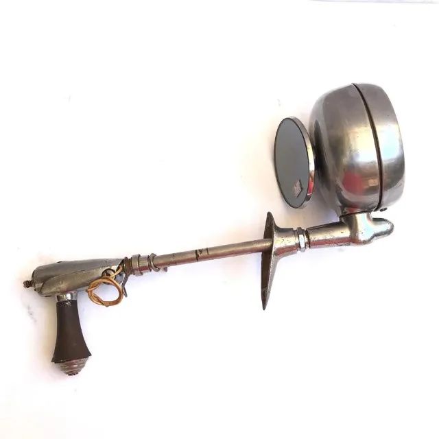 Farol auxiliar antigo "Caça mulata". - Foto 5