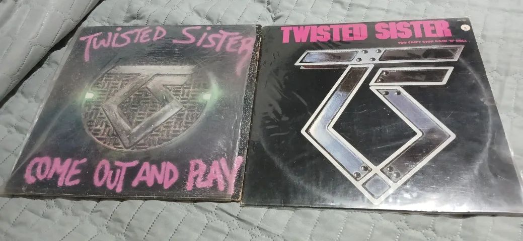 Combo 2 Lp Vinil Disco Conjunto Twisted Sister - Bom Estado