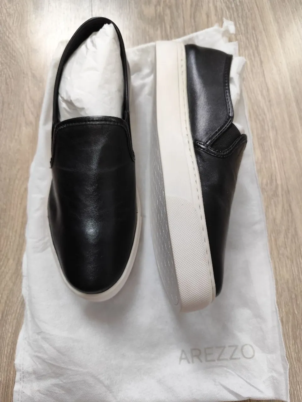 Tênis Slip on arrezo e tênis Nike