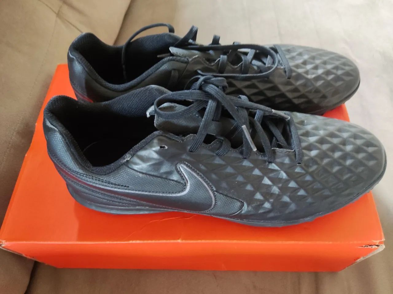 Chuteiras Nike -Tiempo-Superfly 8 club TF- Tamanho 42, - Preta